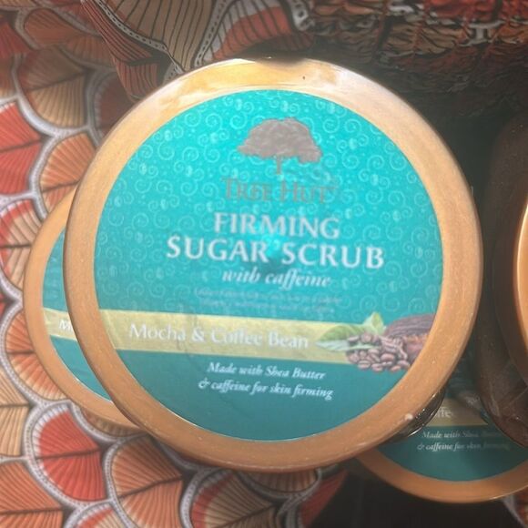 TREE HUT FIRMING MOCHA AND COFFEE BEAN SUGAR SCRUB WITH CAFFEINE - Picture 3 of 6